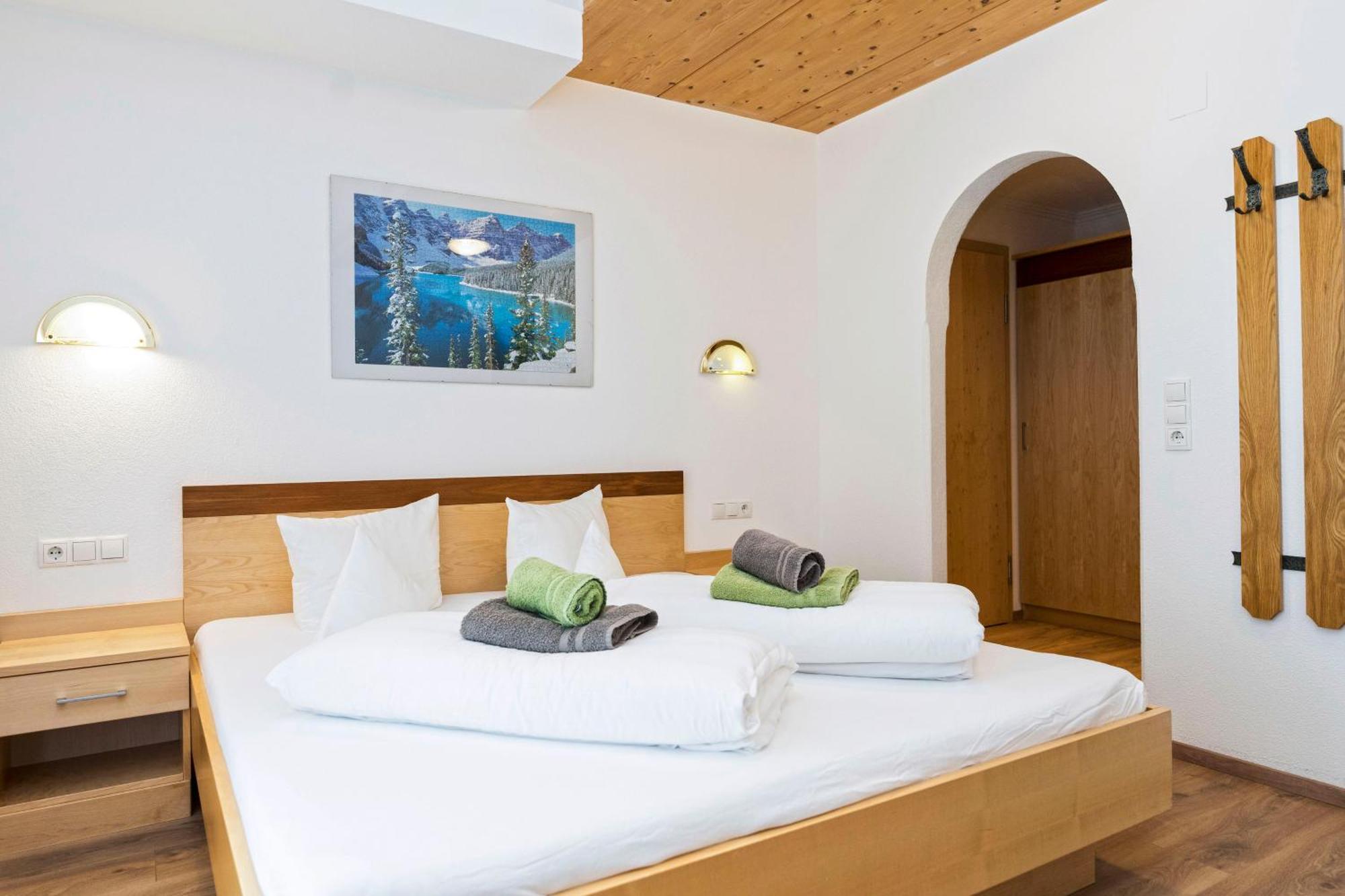 Hotel Garni Siegele - Inklusive Silvretta-Card Premium Ischgl Kültér fotó