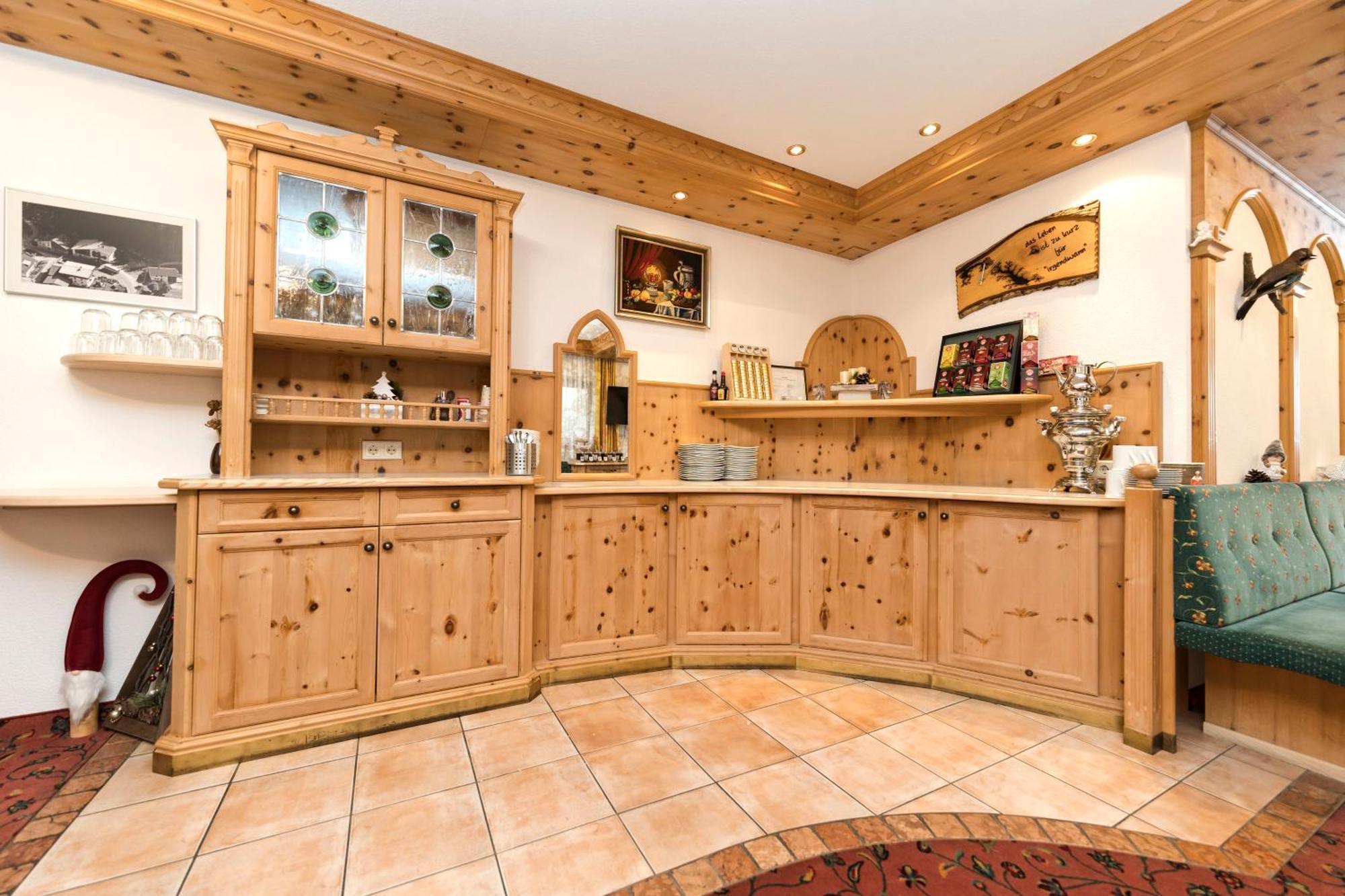 Hotel Garni Siegele - Inklusive Silvretta-Card Premium Ischgl Kültér fotó
